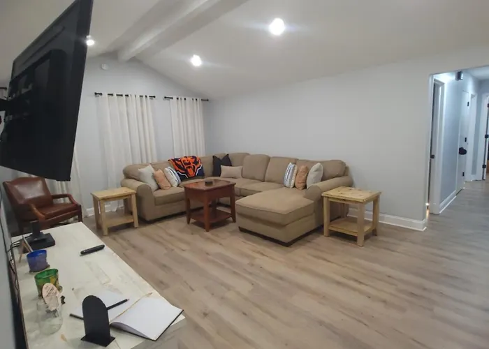 Holiday home 6 Bedroom! Pool Table, Gaming Area, Firepit & *